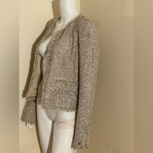 Chanel Tweed Embroidered Jacket Sz: Fr38 Us6 - Picture 2 of 12
